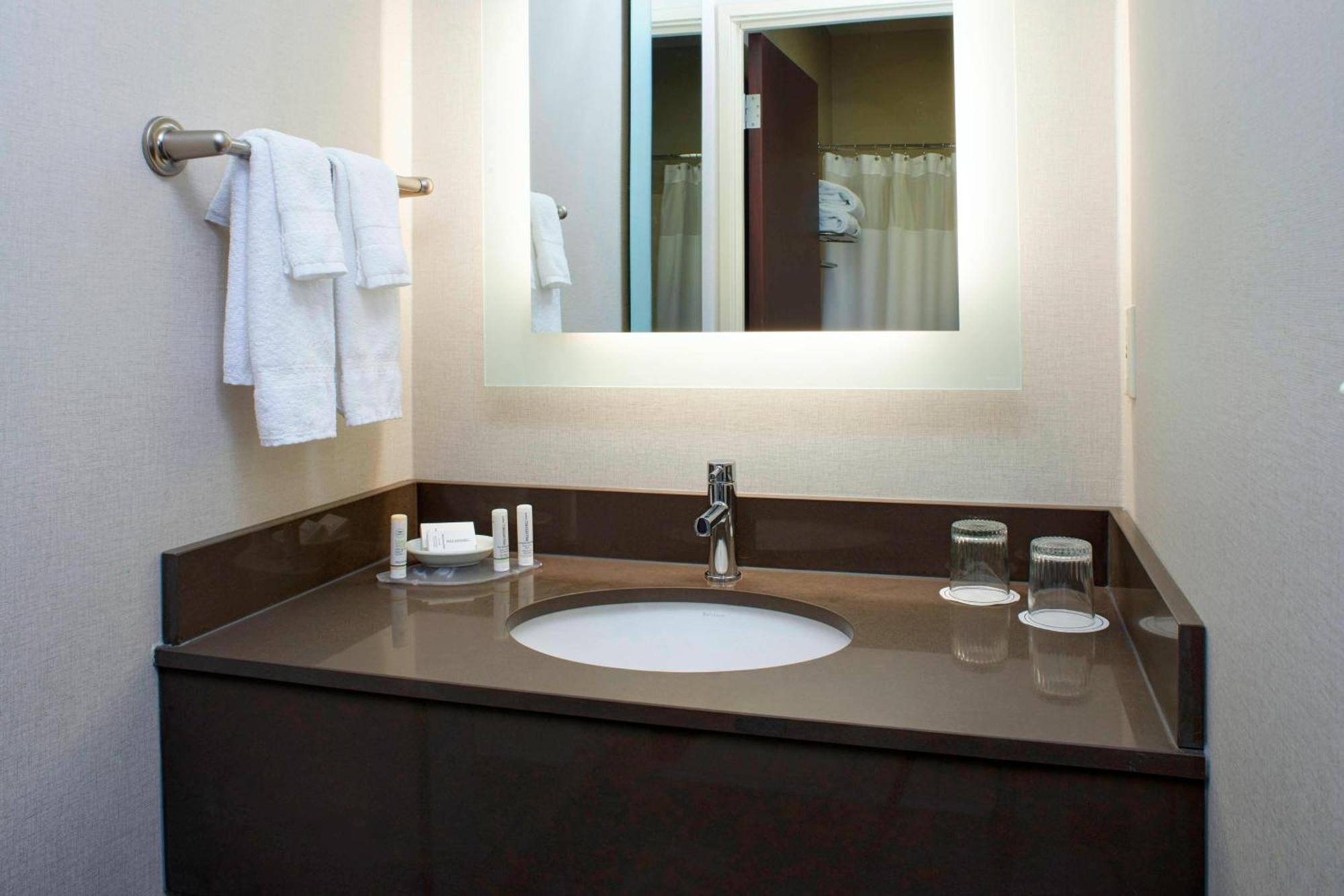 Springhill Suites By Marriott Frankenmuth Esterno foto